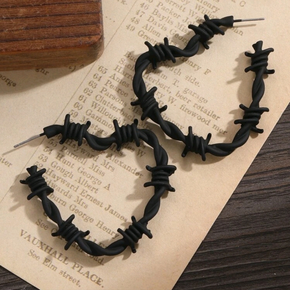 🍉5 for $25* Barbwire Heart Earrings